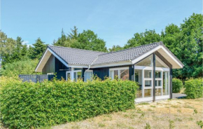 Beautiful Home In Ebeltoft With Wifi